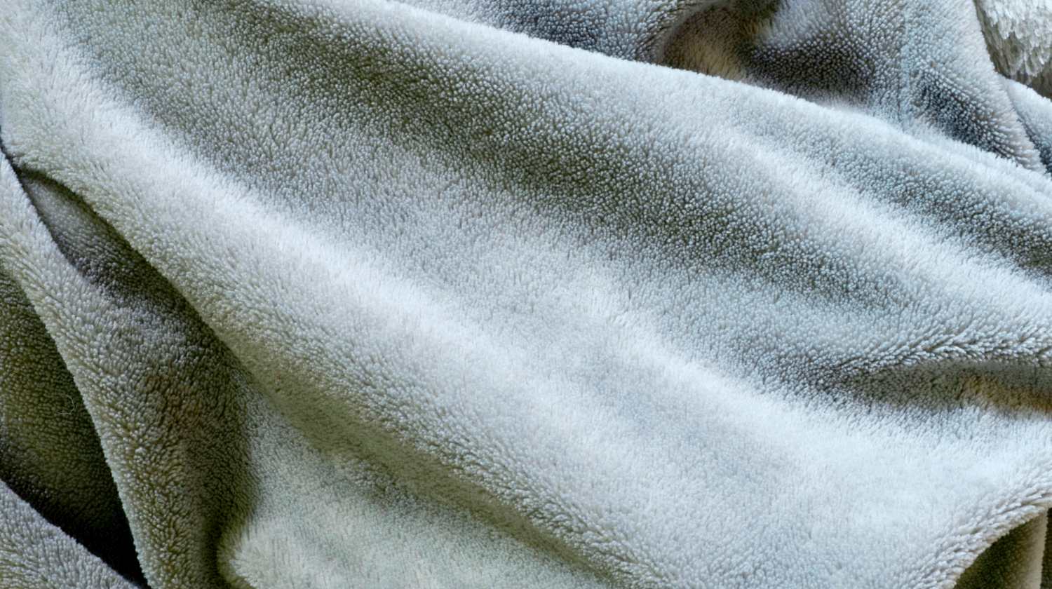 texture fleece fabric soft touch | DIY Fleece Fabric Craft Ideas Perfect For Cold Months | fleece fabric craft | fleece blanket diy | Featured