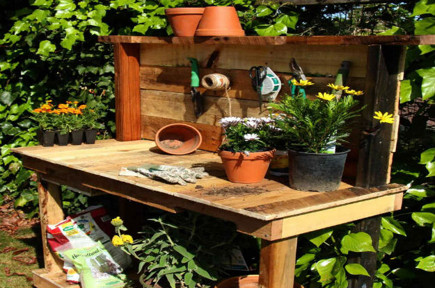 DIY Potting Bench | DIY Garden Wood Projects To Boost Your Property Value On A Budget