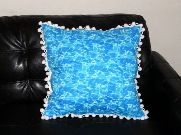 Decorative Pillows | DIY Room Decor Ideas for Crafters (Who Are Also Renters)