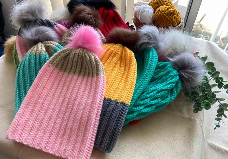 Crochet work with milk cotton yarn and pom pom | Simple Slouch Hat Crochet Pattern