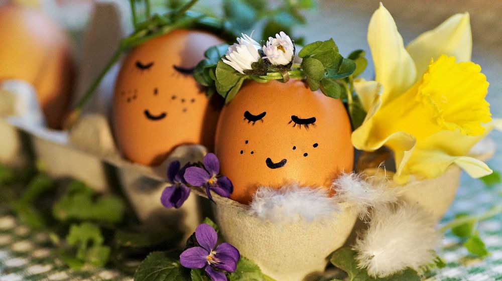 easter-eggs-decoration-spring | Creative DIY Easter Egg Projects | Feature