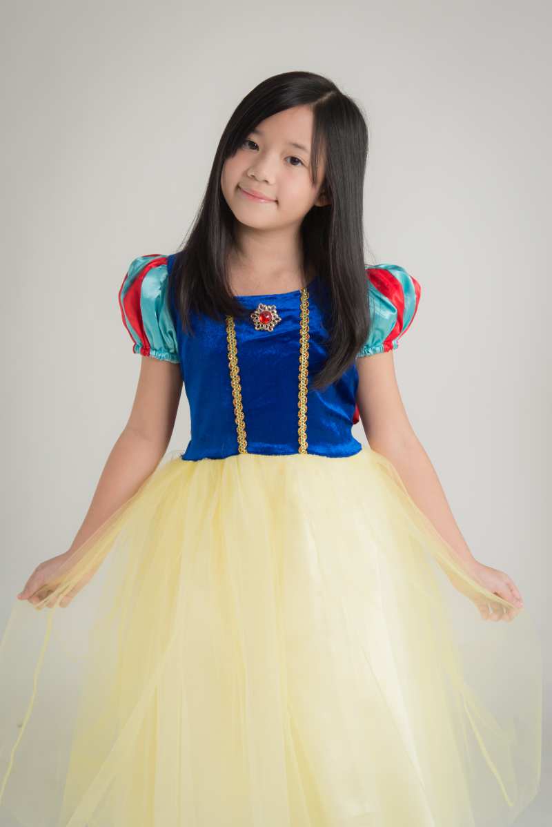 little-beautiful-asian-princess-smiling | snow white costume diy tutu