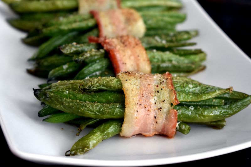bacon-wrapped-green-bean-bundles | thanksgiving vegetable side dishes