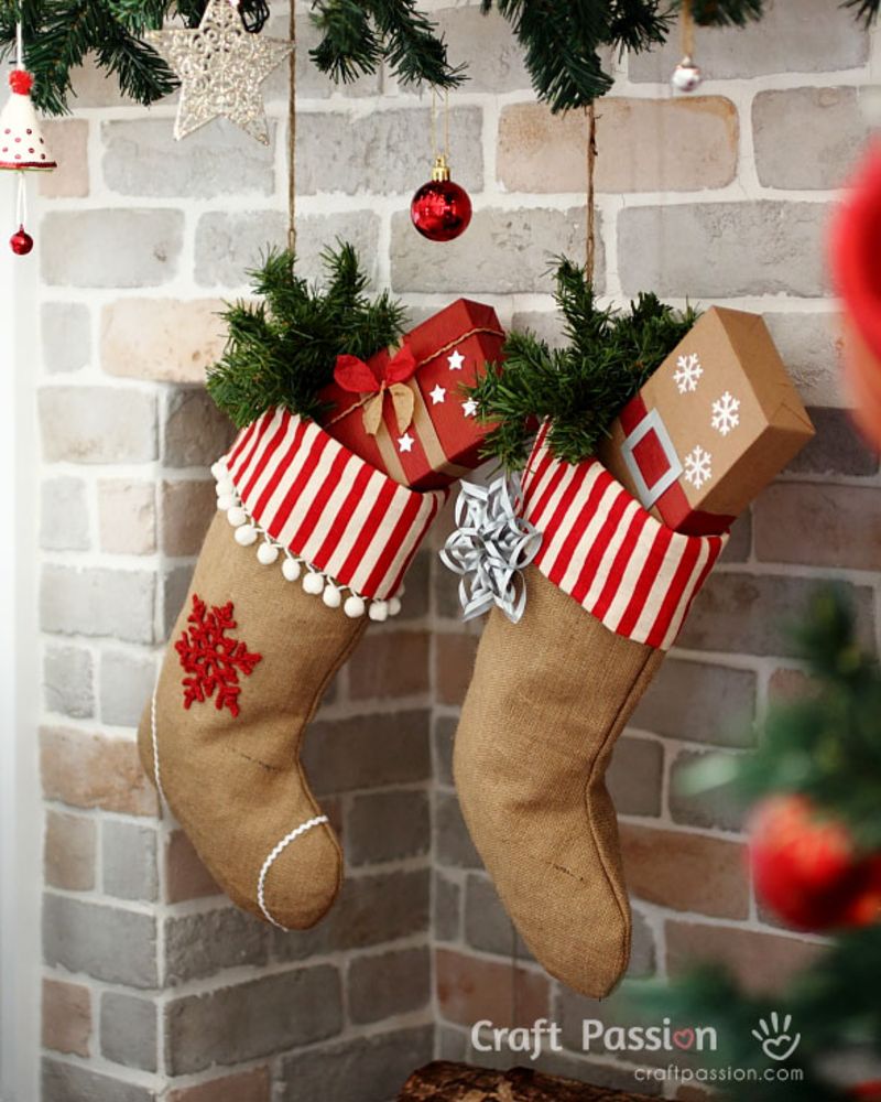 burlap-christmas-stocking Handmade | Custom stockings
