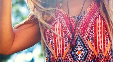 stylish girl wearing macrame necklace | DIY Macrame Necklace Ideas You Can Make With Your Kids | Featured