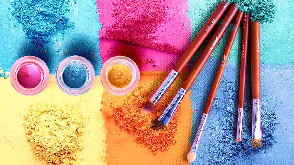 colored powders and brush | DIY Makeup Brush Cleaner To Effectively Disinfect Your Brushes | how to wash makeup brushes | featured
