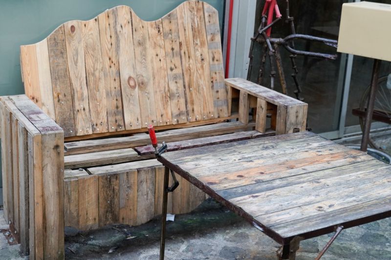  recycled-wood-exterior-bench-table-made | free backyard makeover