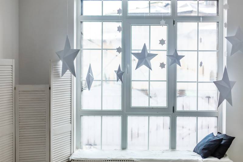 large-bright-window-on-windowsill-gray | 9 Simple Cricut Projects To Make