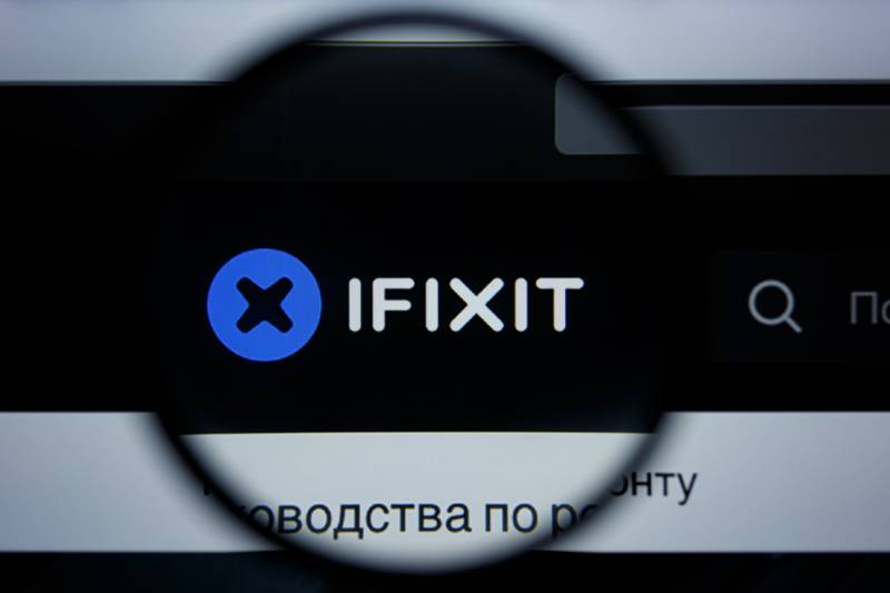 Illustrative Editorial of IFIXIT website homepage | diy ideas