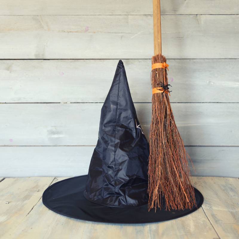 halloween-photo-witch-hat-broom | Diy outdoor halloween decorations
