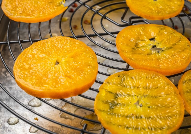 orange-slice-on-wire-cooling-rack | dried fruit for potpourri