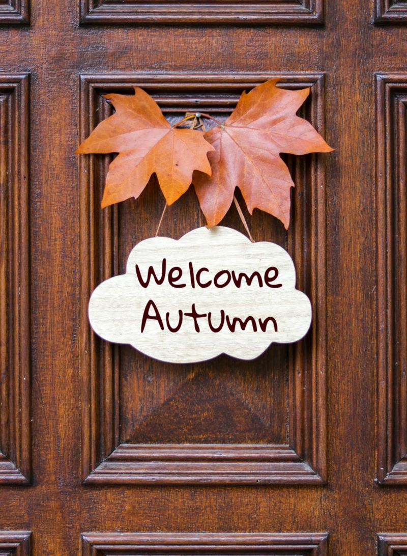 Zeichen-Schriftzug-Wörter-Willkommen-Herbst-dekoriert |  Thanksgiving-Bastelmuster