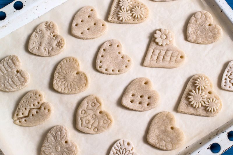 making-souvenirs-salty-dough-valentines-day | salt dough recipe