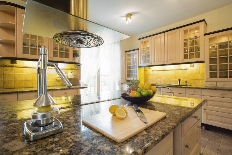 Granitic Countertop Modern Kitchen | DIY Countertops