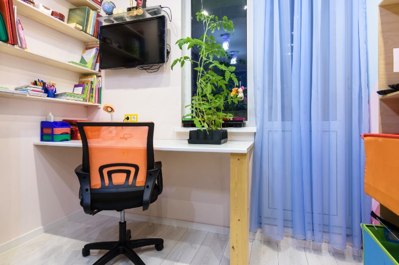Writing Desk | DIY Corner Desk
