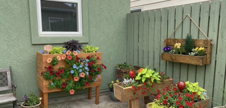 DIY pallet planter