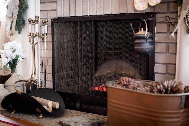 mantel decorating
