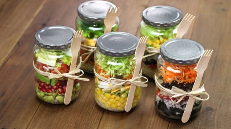 DIY Crafts With Mini Mason Jars