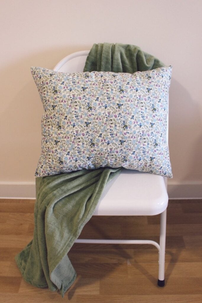 Beginner Sewing Projects: Sew a Fat Quarter Pillow