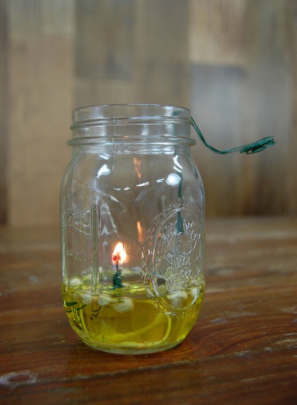 How to Make a Mason Jar Oil Lamp, see more at https://diyprojects.com/mason-jar-olive-oil-lamp How to Make a Mason Jar Oil Lamp, see more at https://diyprojects.com/mason-jar-olive-oil-lamp