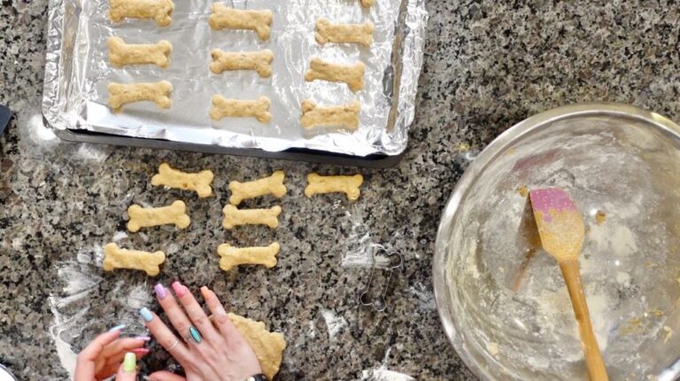 Peanut Butter Honey Dog Treats Honey Dog Treats | Featured