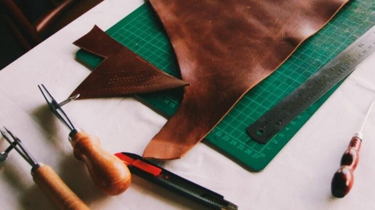 Leather Craft tools | Leather Craft Tools Every Beginner Should Have To Get Started | Featured