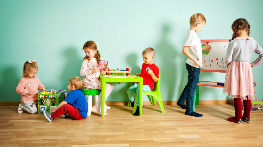 Different age kids at homeschooling at home or daycare | Your Favorite DIY Projects For Homeschoolers | Featured