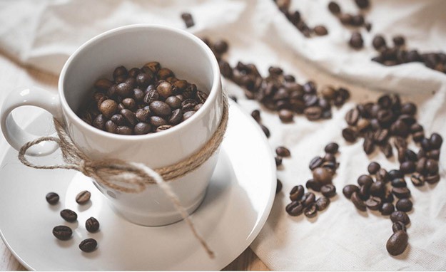 DIY Coffee Scrub | DIY Beauty Products
