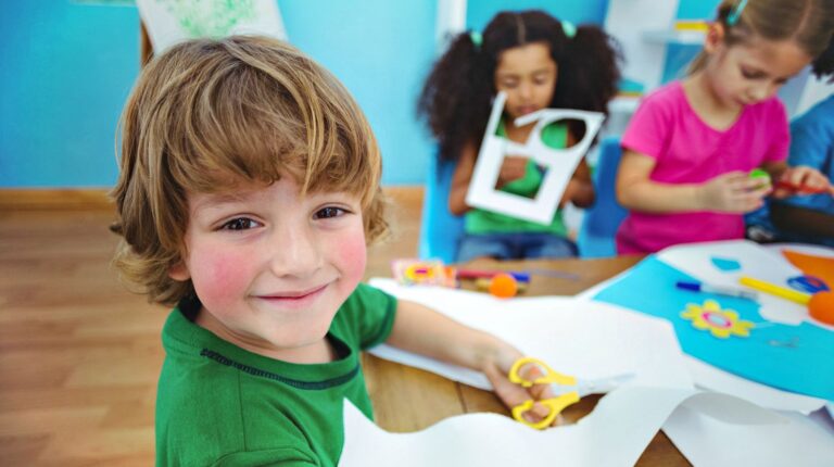 Feature | Happy kids doing arts and crafts together | DIY Kids Crafts You Can Make In Under An Hour