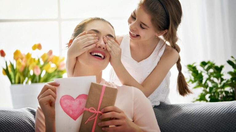 Feature | Daughter is congratulating mom and giving her postcard and gift | Homemade Mother’s Day Gifts And Ideas | DIY Projects