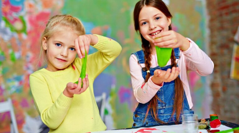 Featured | Play with slime | Simple DIY Crafts For Kids | DIY Projects To Do This Summer