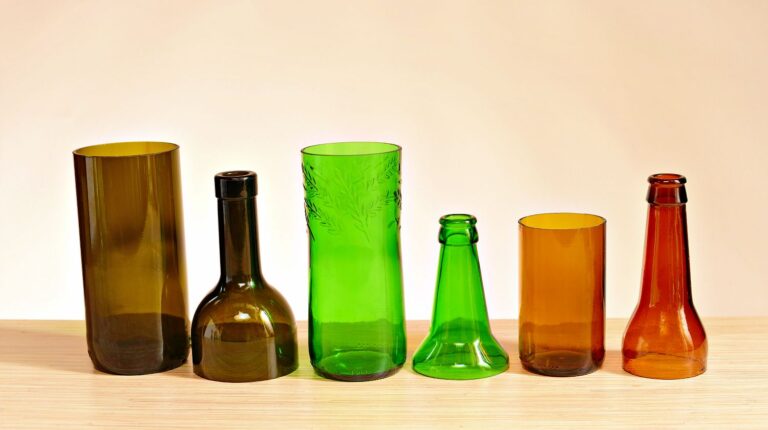 Cut glass bottles | How To Cut Bottles With String & DIY Projects Using Cut Glass Bottles | Featured