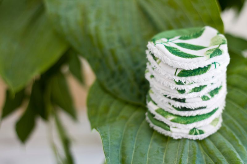 reusable-cotton-make-removal-wipes-round | thoughtful gifts for grandma