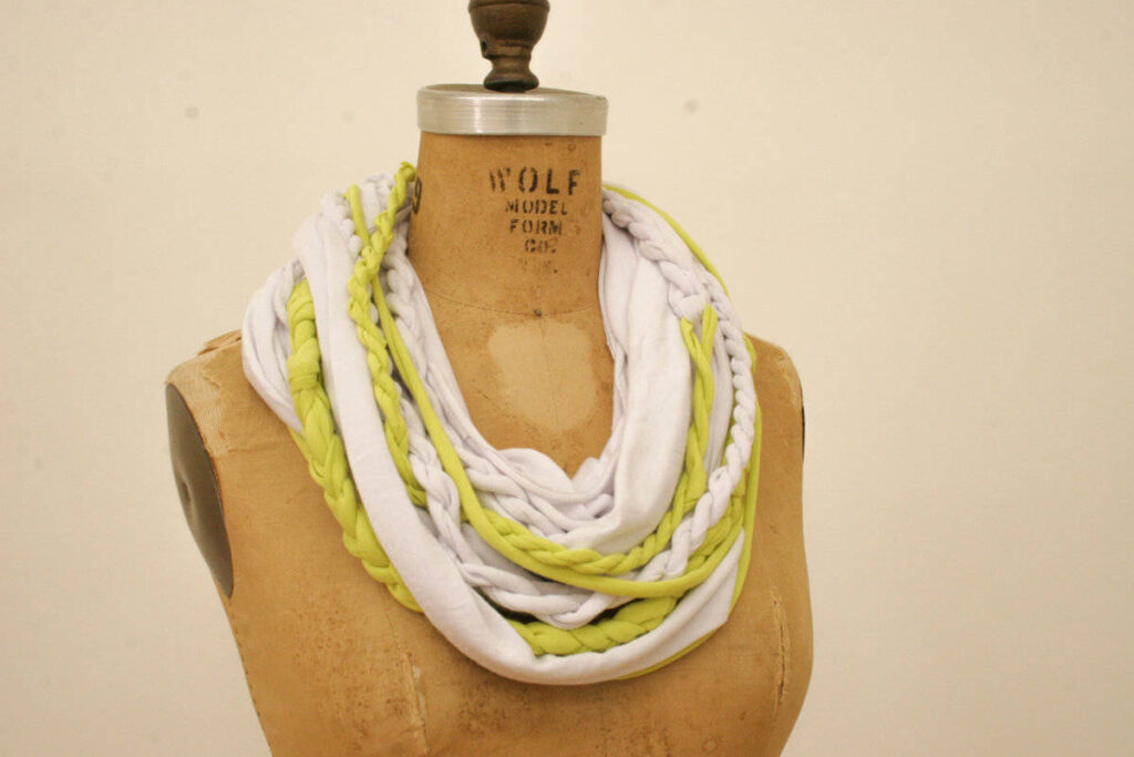 no sew shirt scarf | diy t-shirt tutorials