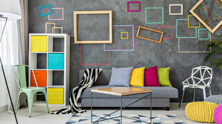 Featured | Spacious apartment in grey with colorful wall decor and sofa | Simple Living Room Shelving Ideas